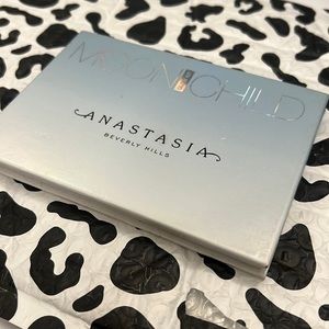 Anastasia moon child palette